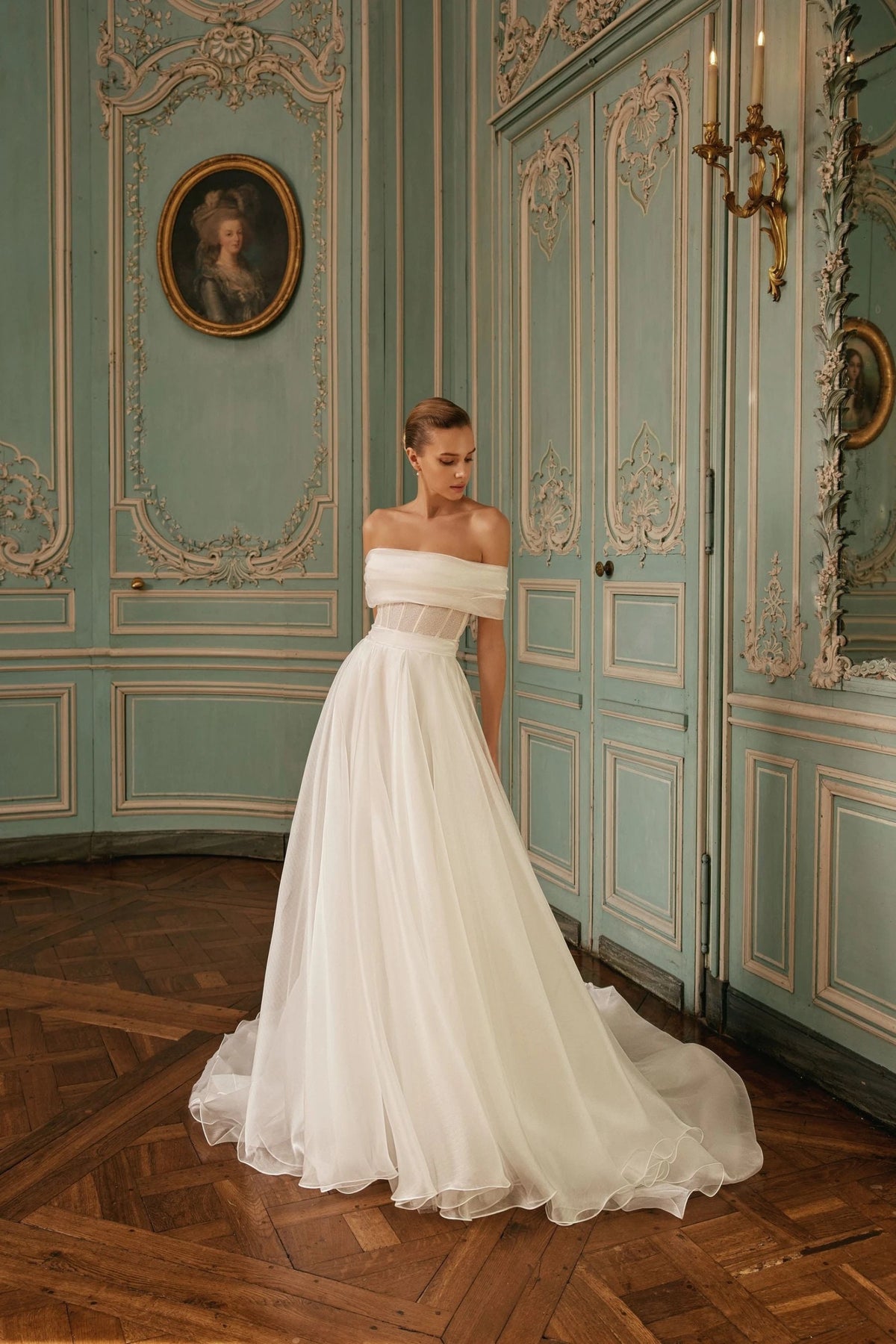 Comfortable Sleeveless Straight Neckline Aline Wedding Dress Bridal Gown Open Back Off the Shoulder Detachable Puff Sleeves Train Organza