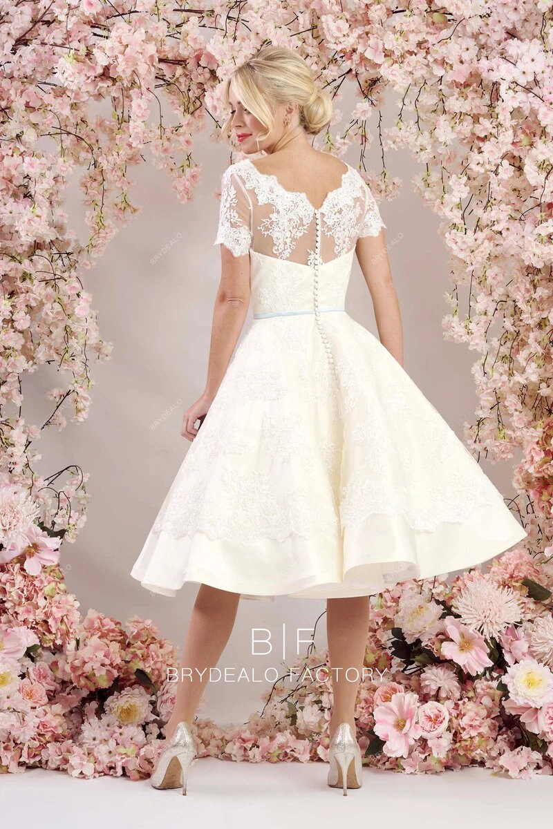 Elegant Satin V Neckline Lace Short Knee Length Bridal Dress Vintage Style Puffy Full Circle Aline Lace Skirt Wedding Dress Customizable