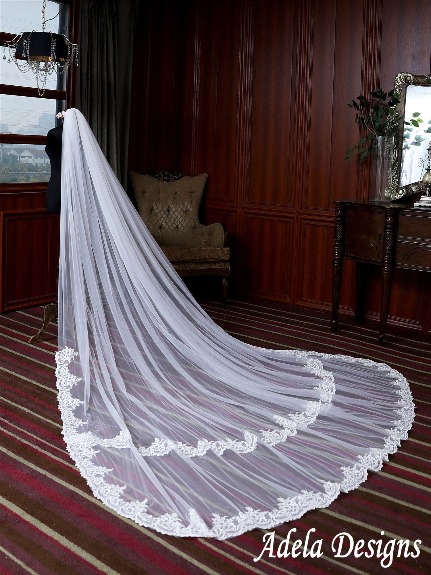 Lace Edge Bridal Veils Tulle Cathedral Wedding Veil Ivory White Comb Luxury 10 Feet 2 Tiers