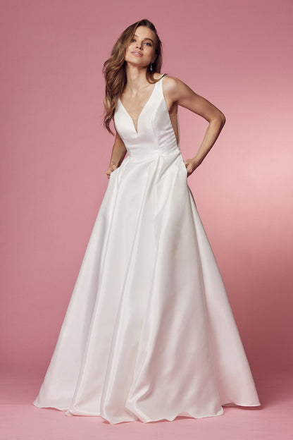 Minimalist Simple Sleeveless Long Full Aline Wedding Dress V Neck Bridal Gown Sexy Open Sides Floor Length Pockets Open Back