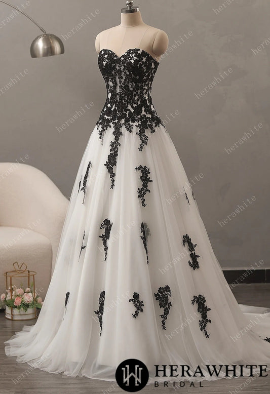 Gothic Black White Modern Wedding Dress Sleeveless Bridal Gown Aline Sweetheart Neckline Backless Strapless Black Lace Modern Style