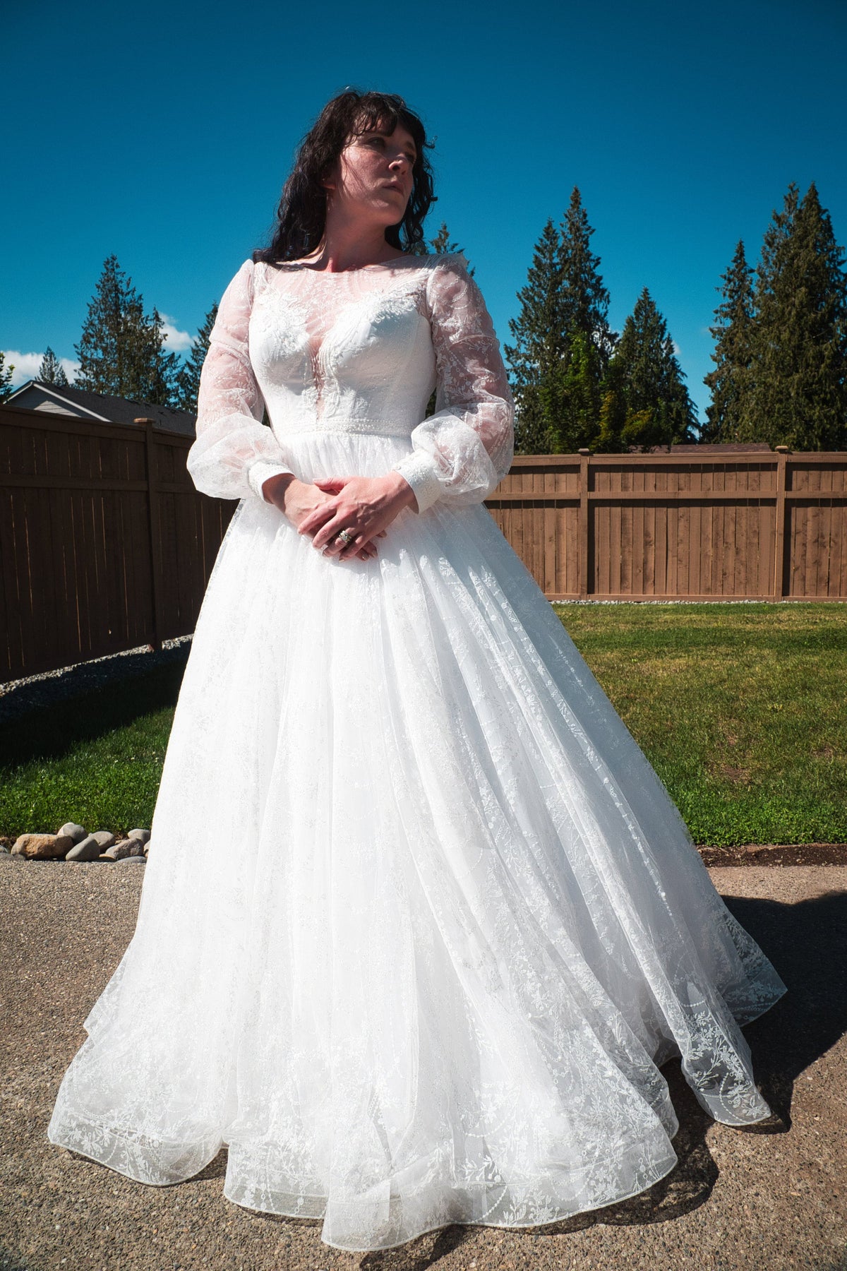 Beautiful Sparkle Long Sleeve Wedding Dress Off White Bridal Gown Full Aline Sweep Train Corset Back Dress Deep Illusion V Neckline