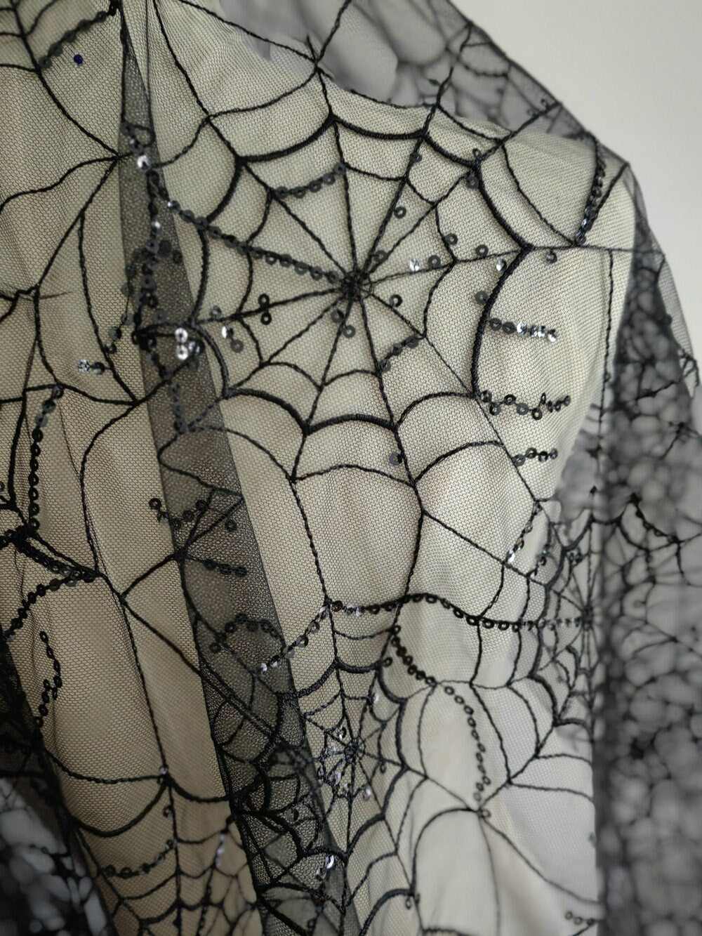 Unconventional Gothic Black Halloween Spider Web Embroidery Lace Short Veil for Bride Wedding Unique Design Sparkle