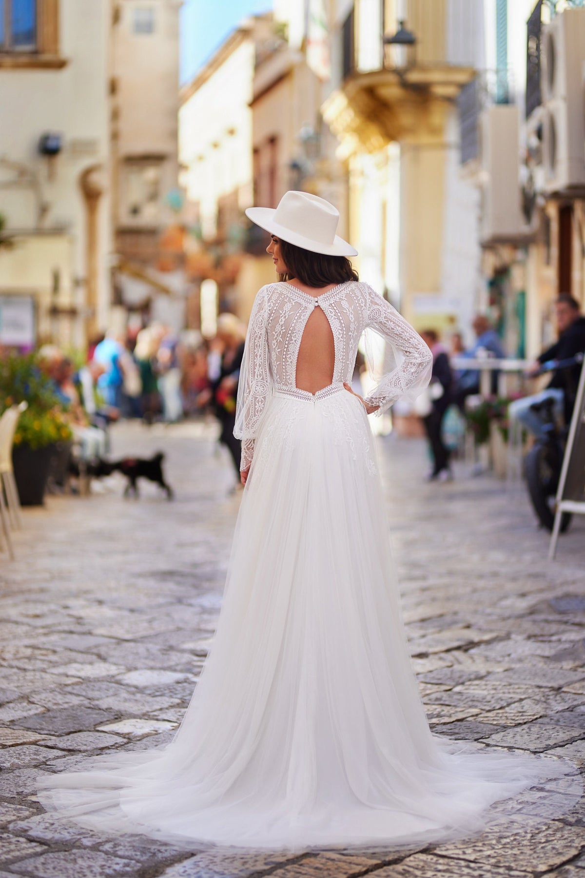Elegant Boho Style Wedding Dress Bridal Gown Lace Bodice Deep V Neckline Long Sleeve Aline Style Open Key Back Tulle Skirt Basque Waistline