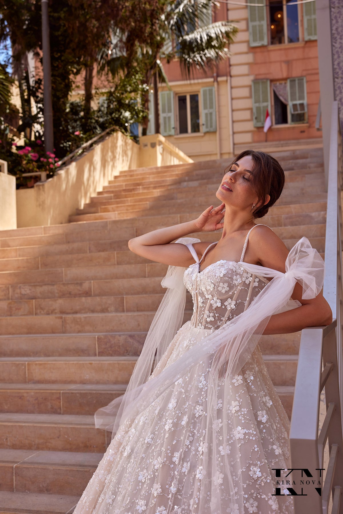 Off The Shoulder Romantic Sleeveless Straps Wedding Dress Bridal Gown Aline Floral Unique Design Open Back Full Skirt Short Train Style
