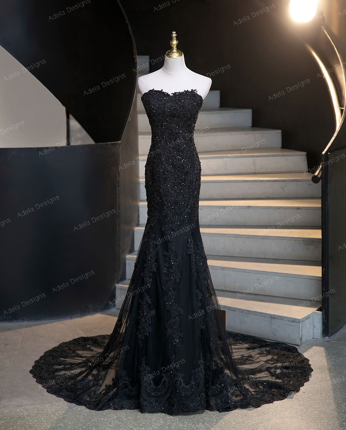 Gothic Black Lace Fit and Flare Fitted Sleeveless Strapless Wedding Dress Bridal Gown Sweetheart Neckline Open Back Lace with High Cape