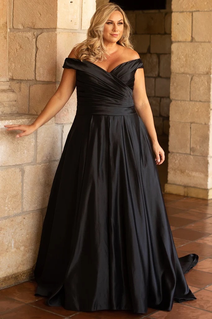 Veronica A & M Enterprises Bridal Veronica A & M Enterprises Bridal