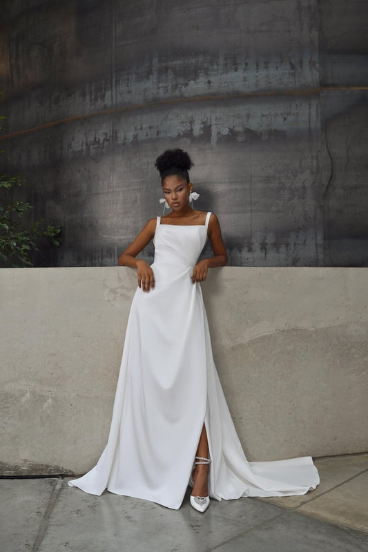 Minimalist Simple Sleeveless Open Back Wedding Dress Bridal Gown Aline with Train Aline Unique Design Side Slit Square Neck Gathered Waist