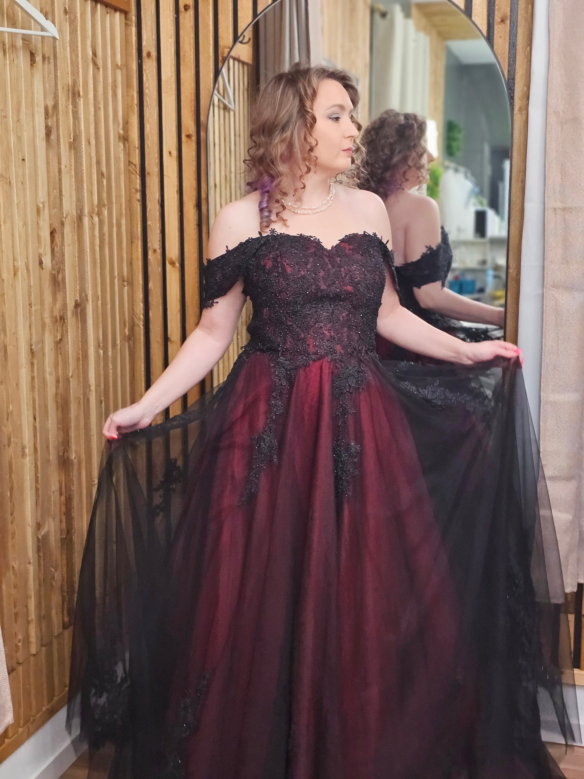 Black And Dark Red Ball Gown Gothic Wedding Dress Bridal Off The Shoulder Lace Bare Shoulders Open Back Ballgown