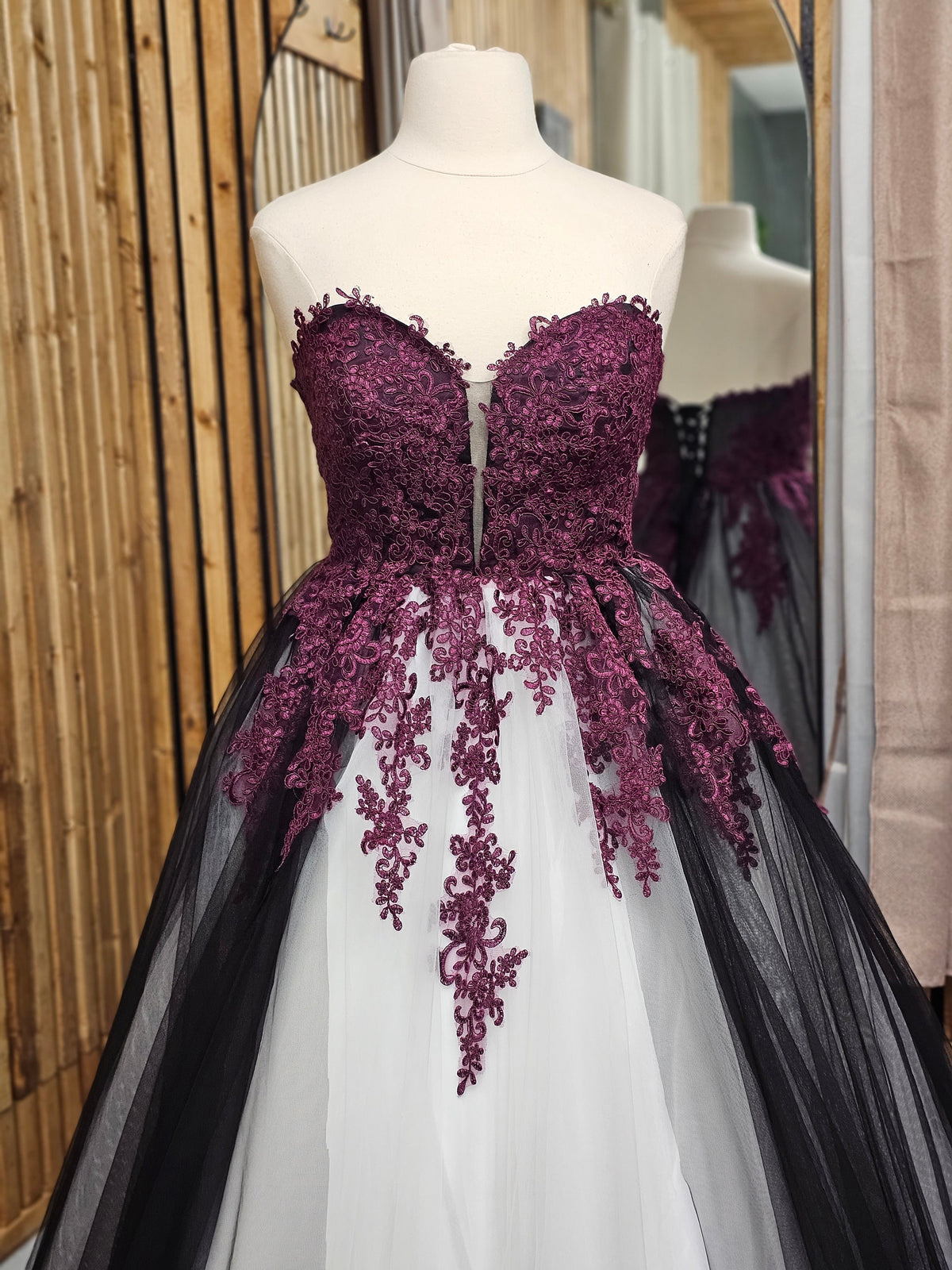Untraditional Black and Purple Ivory Ball Gown Gothic Wedding Dress Bridal Sleeveless Strapless Lace with Train Sweetheart Neckline Corset