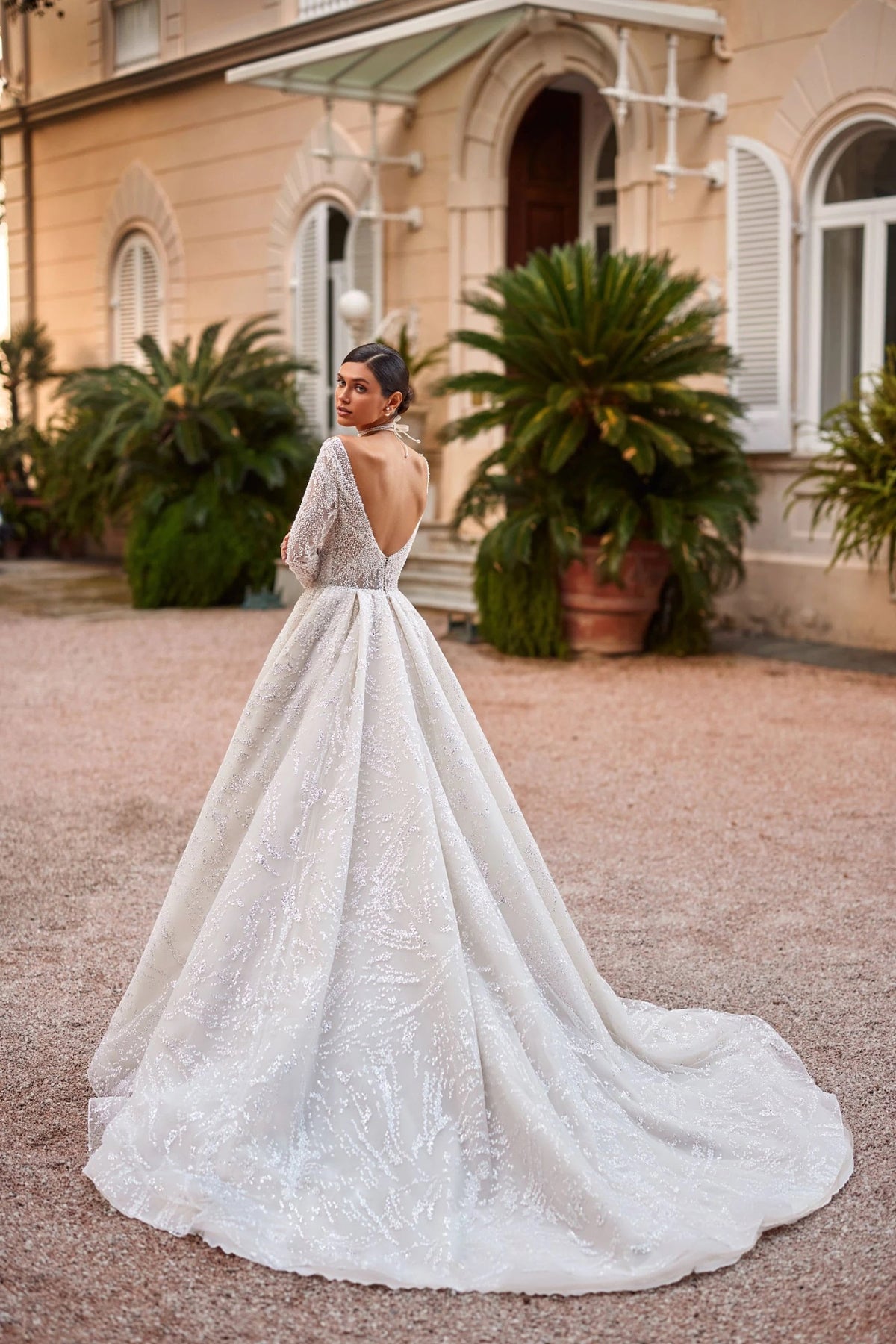 Stunning Aline Long Illusion Sleeves Translucent Bodice Sweetheart Neckline Pearl Wedding Dress Bridal Gown Sparkle Fabric