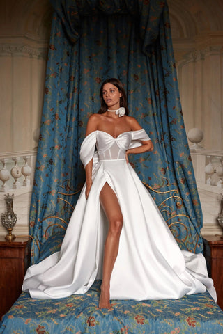 Luxury Classic Modern Style Sweetheart Neckline Off the Shoulder Sleeve Aline Wedding Dress Bridal Gown Minimalist Design Gathered Side Slit