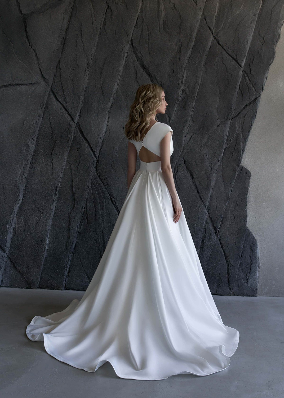 Beautiful Simple Aline Wedding Dress Bridal Gown Comfortable Design V Neck Open Back Cap Sleeve Flattering Design Pockets