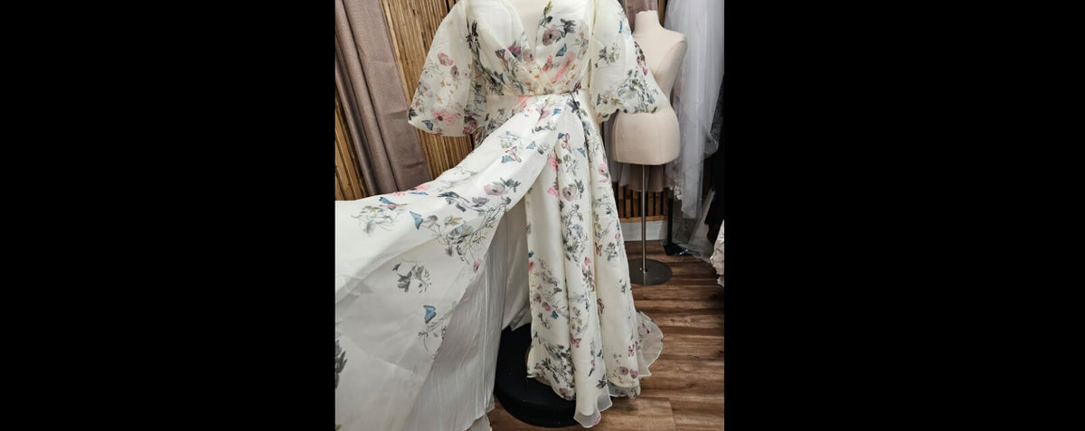 Modern Floral Off the Shoulder Puffy Sleeves Wedding Dress Bridal Gown Corset Lace Up Back Sweetheart Neckline Quick Ship Aline Ivory Color